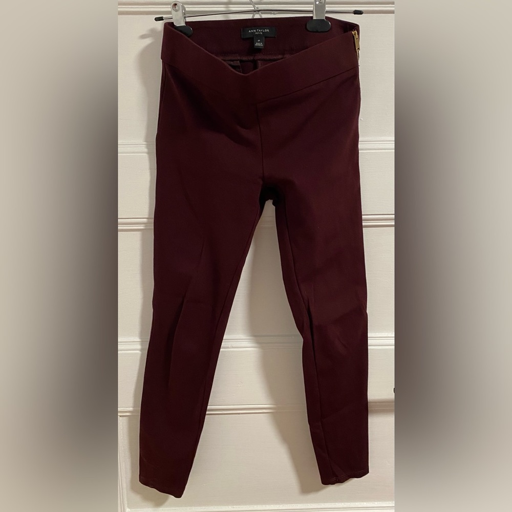 Ann Taylor Woman’s Petite Side Zip Pocket Ankle Length  Legging Pants
